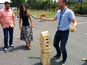 animation-entreprise-jeu-jenga-geant